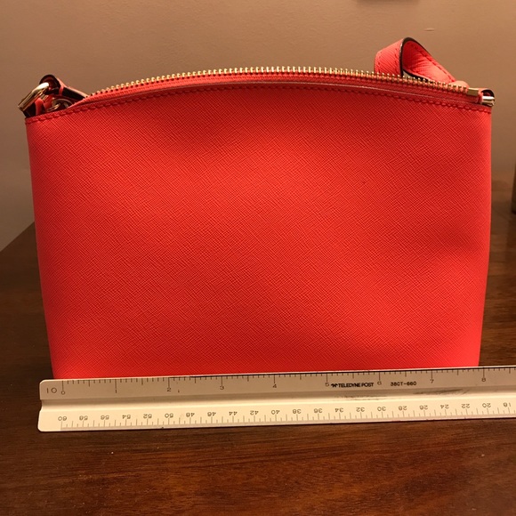 Kate Spade pink parrot crossbody purse - Picture 2 of 5